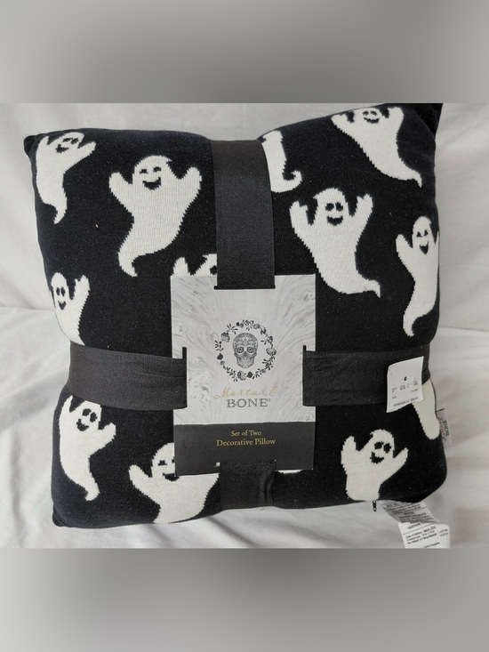 Mortar and Bone Other - Mortar & Bone Set of Two 18” Decorative Throw Pillows - NWT